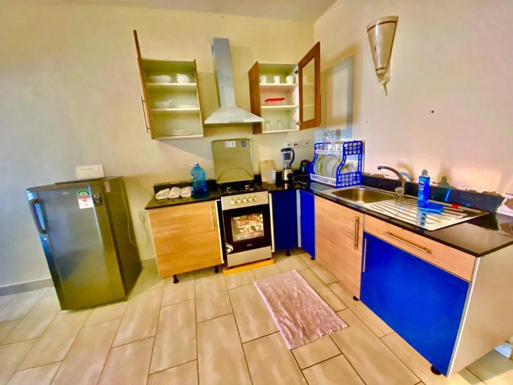 Beachfront Bliss Villa Диани Бийч Екстериор снимка