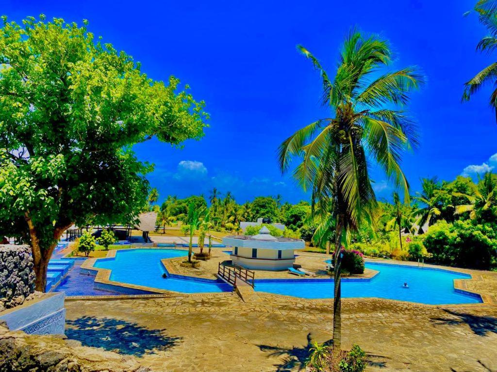 Beachfront Bliss Villa Диани Бийч Екстериор снимка