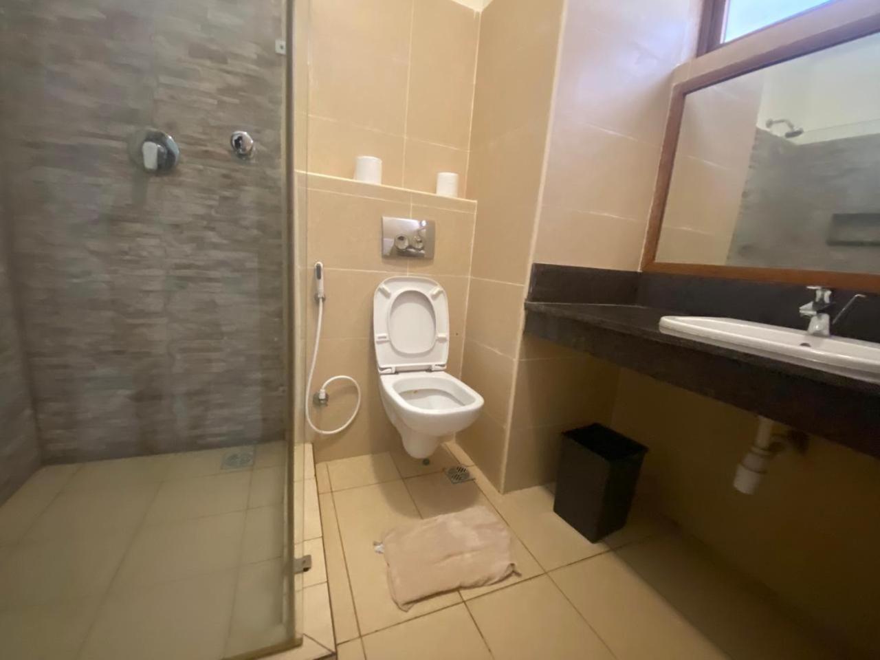 Beachfront Bliss Villa Диани Бийч Екстериор снимка