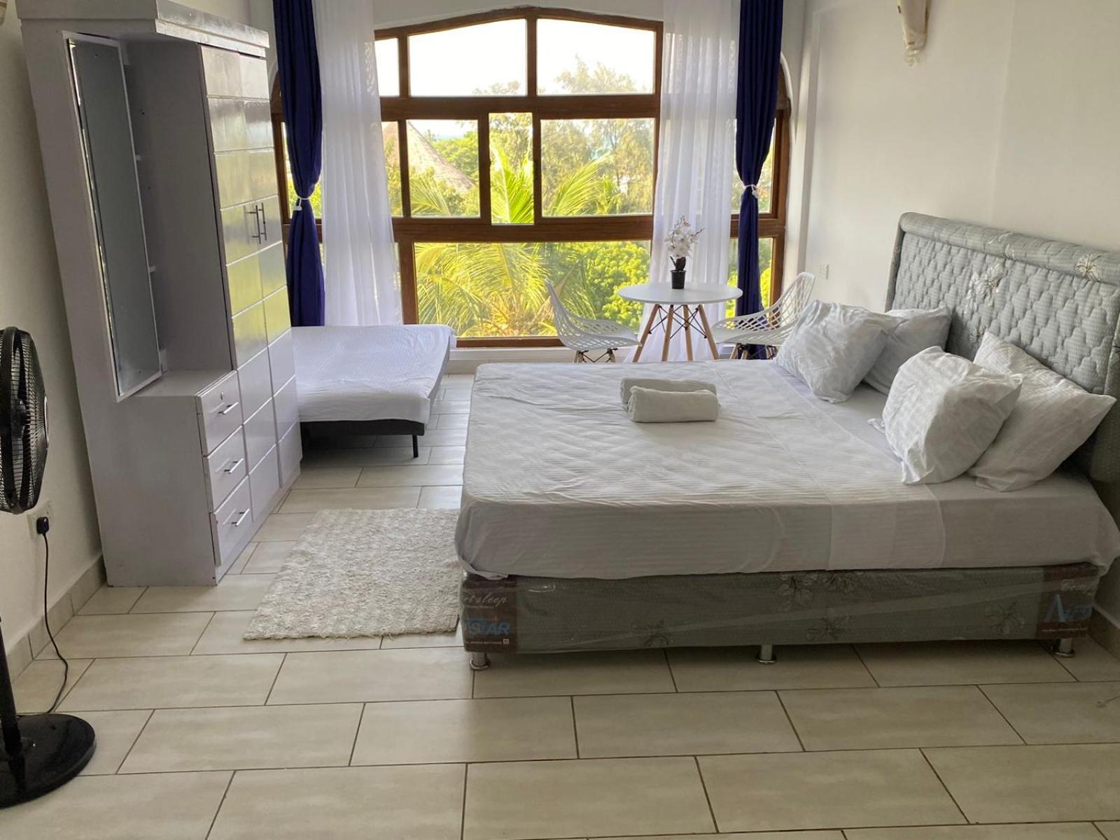Beachfront Bliss Villa Диани Бийч Екстериор снимка